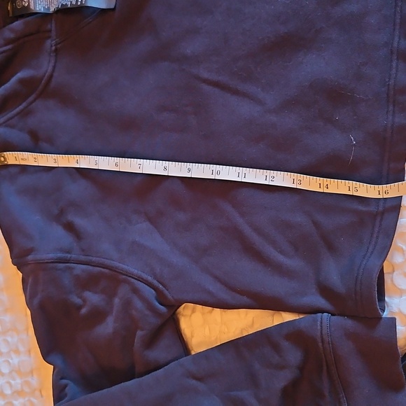 Black Cropped Lululemon Team Canada Hoodie Size 14 - Picture 5 of 8